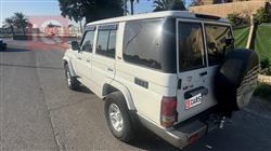 تويوتا لاند كروزر 76